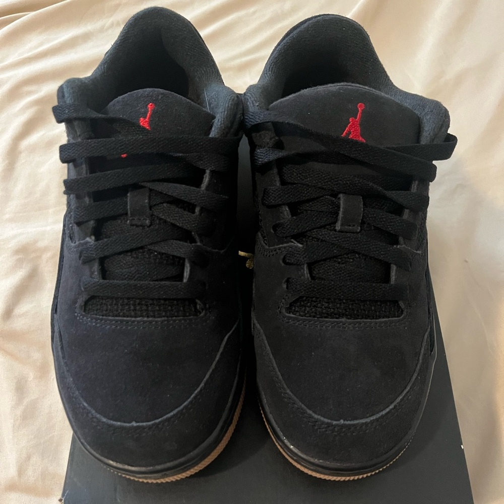 Jordan Men's Black and Red Sneakers